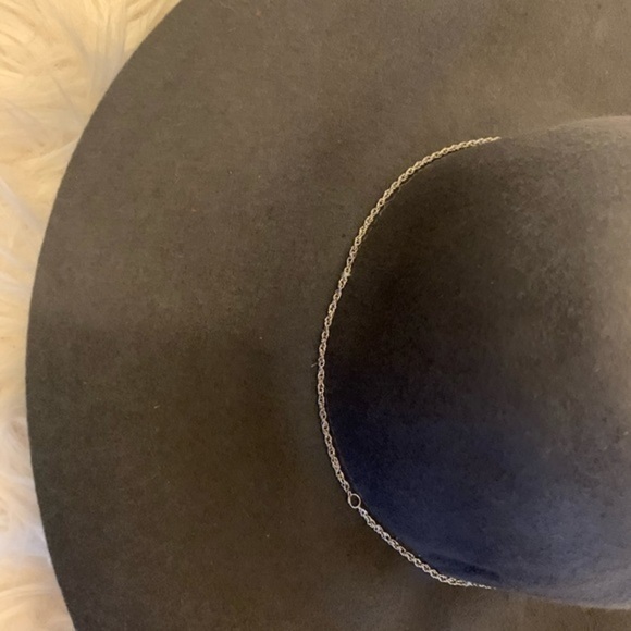 D&Y Gray Wool Winter Hat - Picture 7 of 7